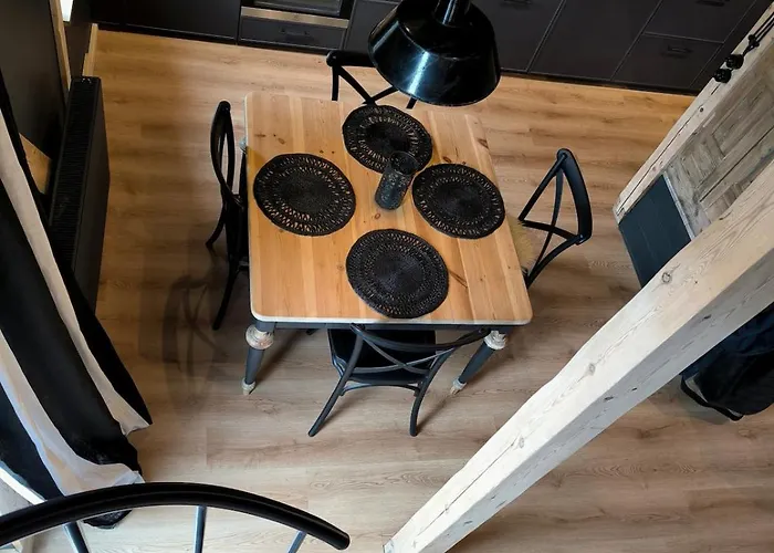 Apartment Black Horse