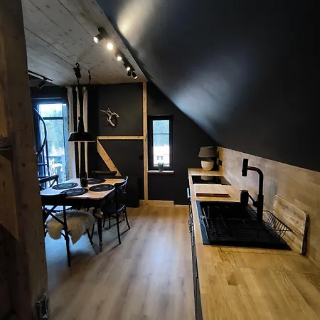 Apartment Black Horse
